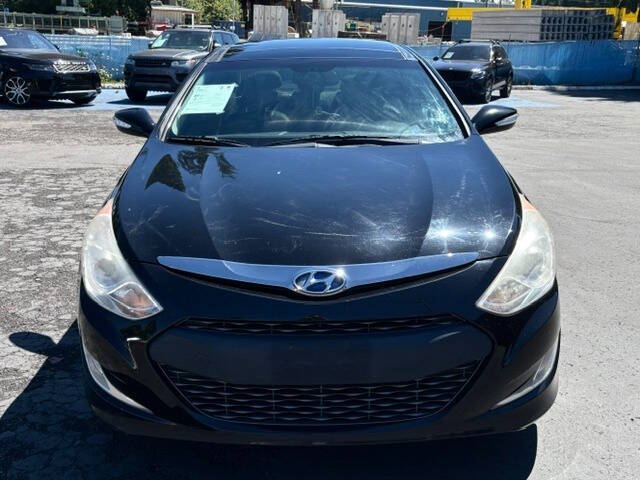 hyundai sonata hybrid 2011 KMHEC4A41BA013614 image hyundai sonata hybrid 2011 KMHEC4A41BA013614 image